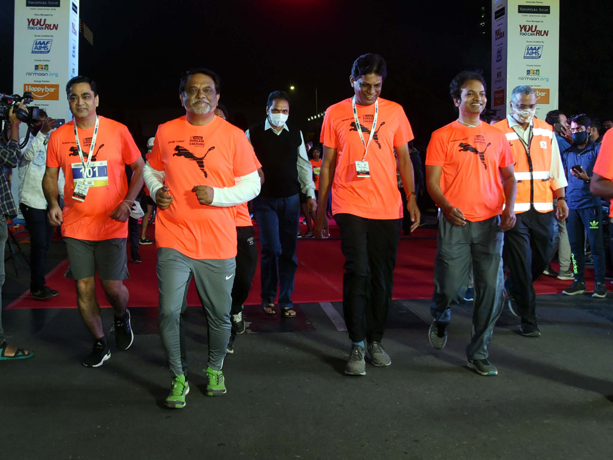 10km and 5km Runs Held at Hyderabad Cable Bridge - Sakshi16