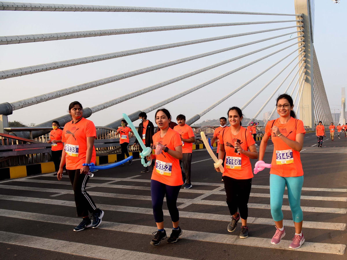 10km and 5km Runs Held at Hyderabad Cable Bridge - Sakshi2