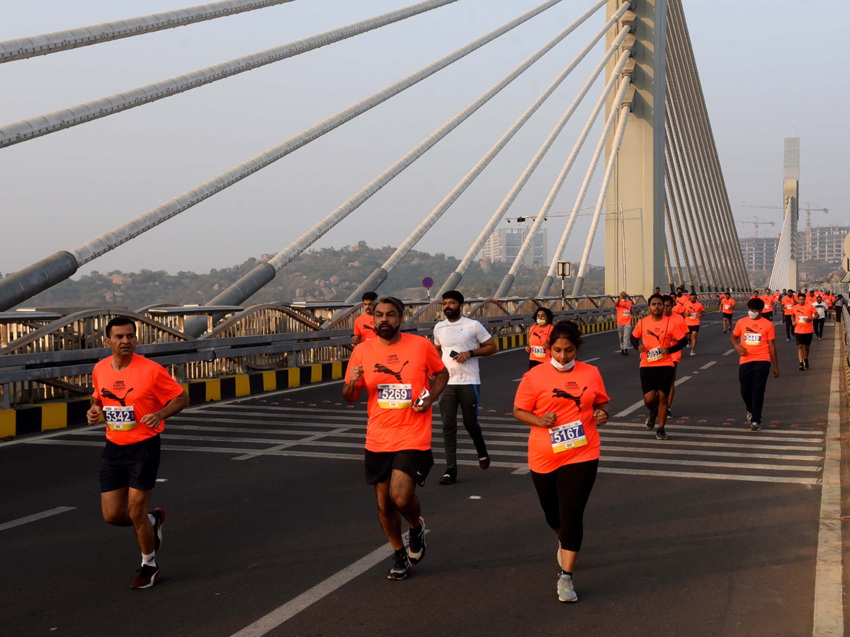 10km and 5km Runs Held at Hyderabad Cable Bridge - Sakshi20