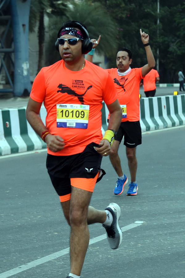 10km and 5km Runs Held at Hyderabad Cable Bridge - Sakshi27