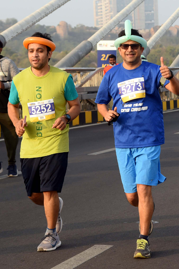 10km and 5km Runs Held at Hyderabad Cable Bridge - Sakshi30