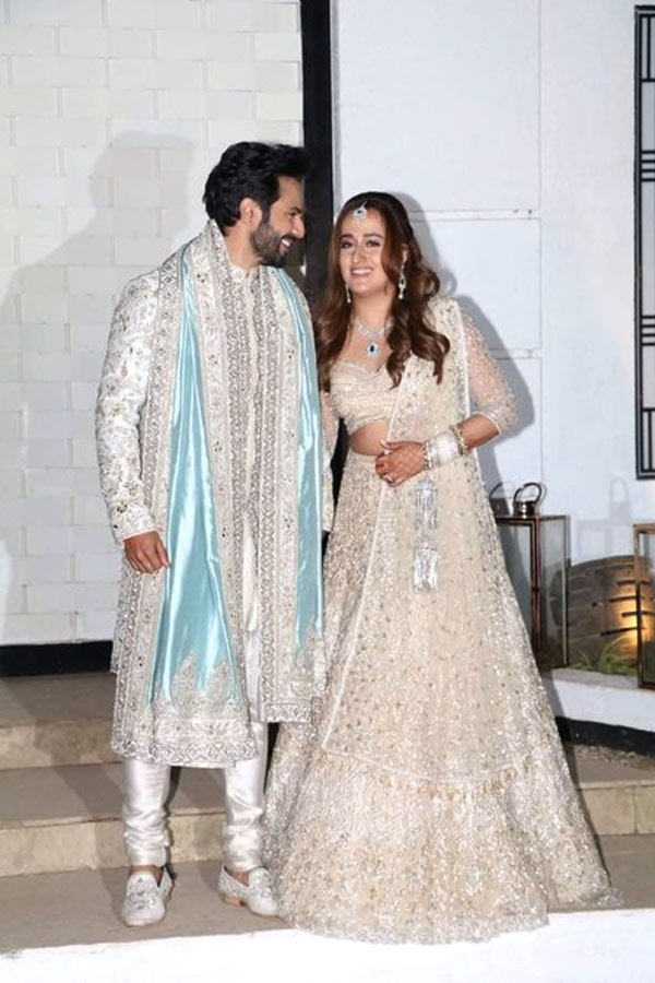 Bollywood Star Varun Dhawan Natasha Dala's Marriage Photo Gallery - Sakshi18