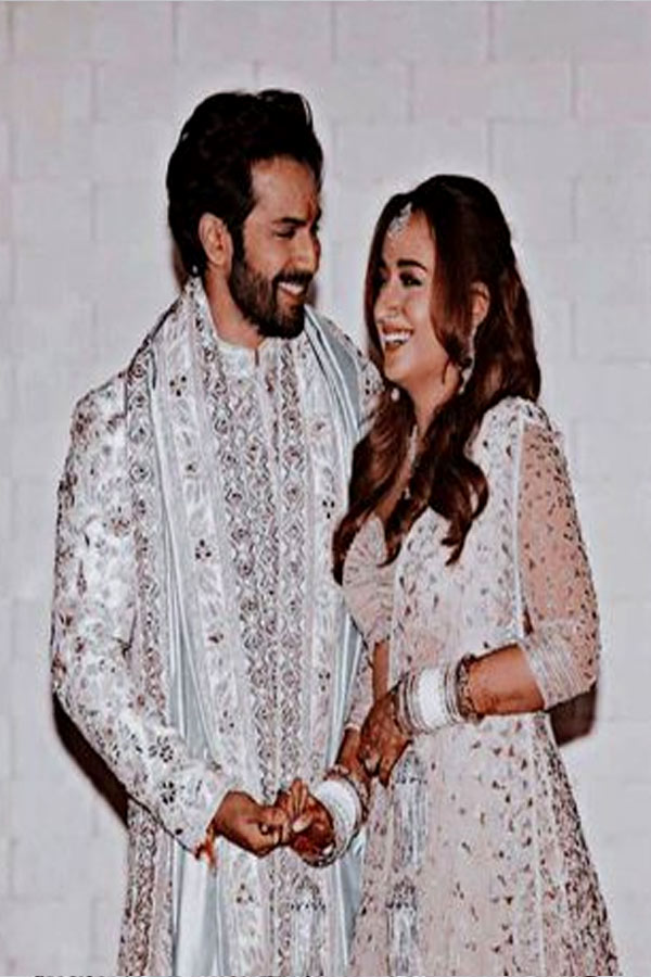 Bollywood Star Varun Dhawan Natasha Dala's Marriage Photo Gallery - Sakshi23