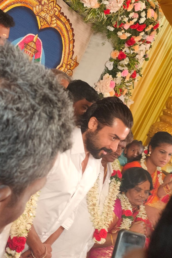 Suriya Attends His Fan Club Member Hari's Wedding.  - Sakshi15