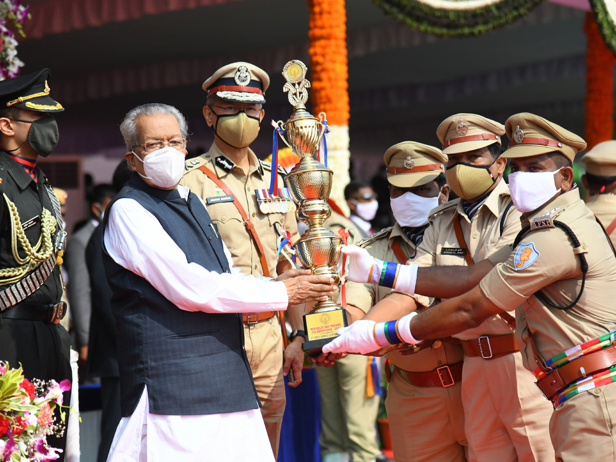 A.P Governor and CM attend Republic Day celebrations Photo Gallery - Sakshi20