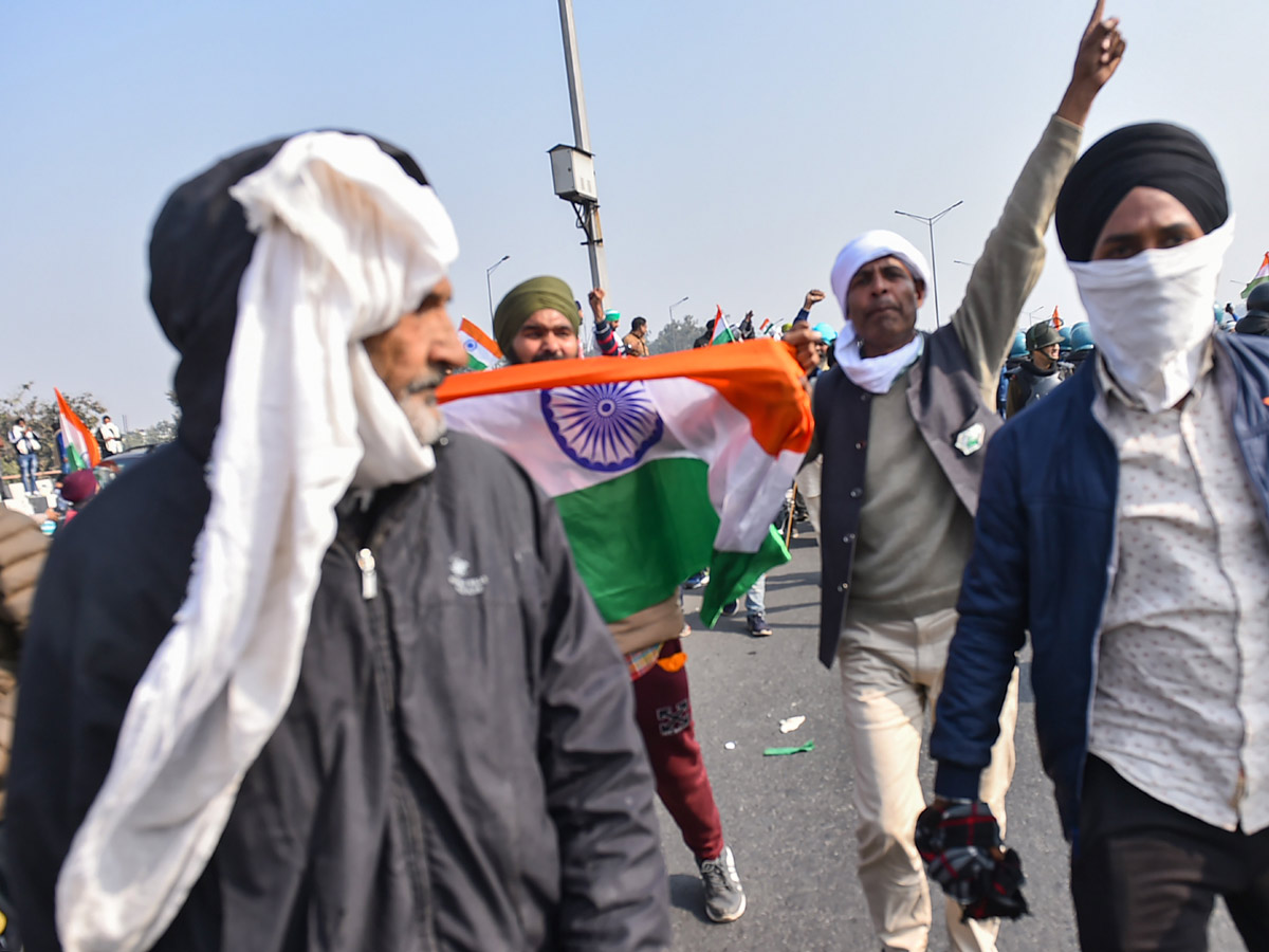 Farmers Protest in Delhi Photo Gallery - Sakshi20