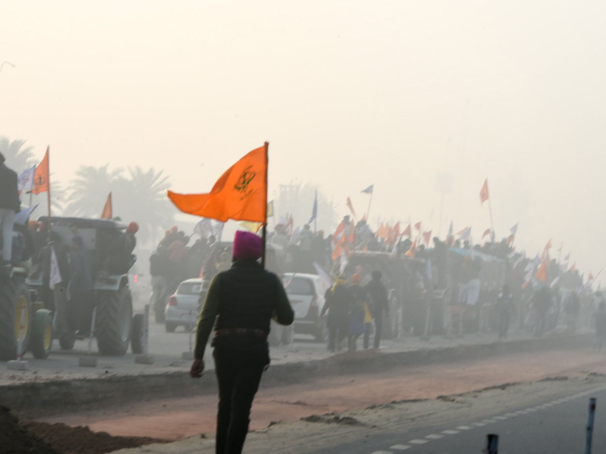 Farmers Protest in Delhi Photo Gallery - Sakshi23