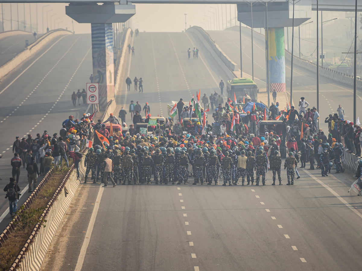 Farmers Protest in Delhi Photo Gallery - Sakshi29