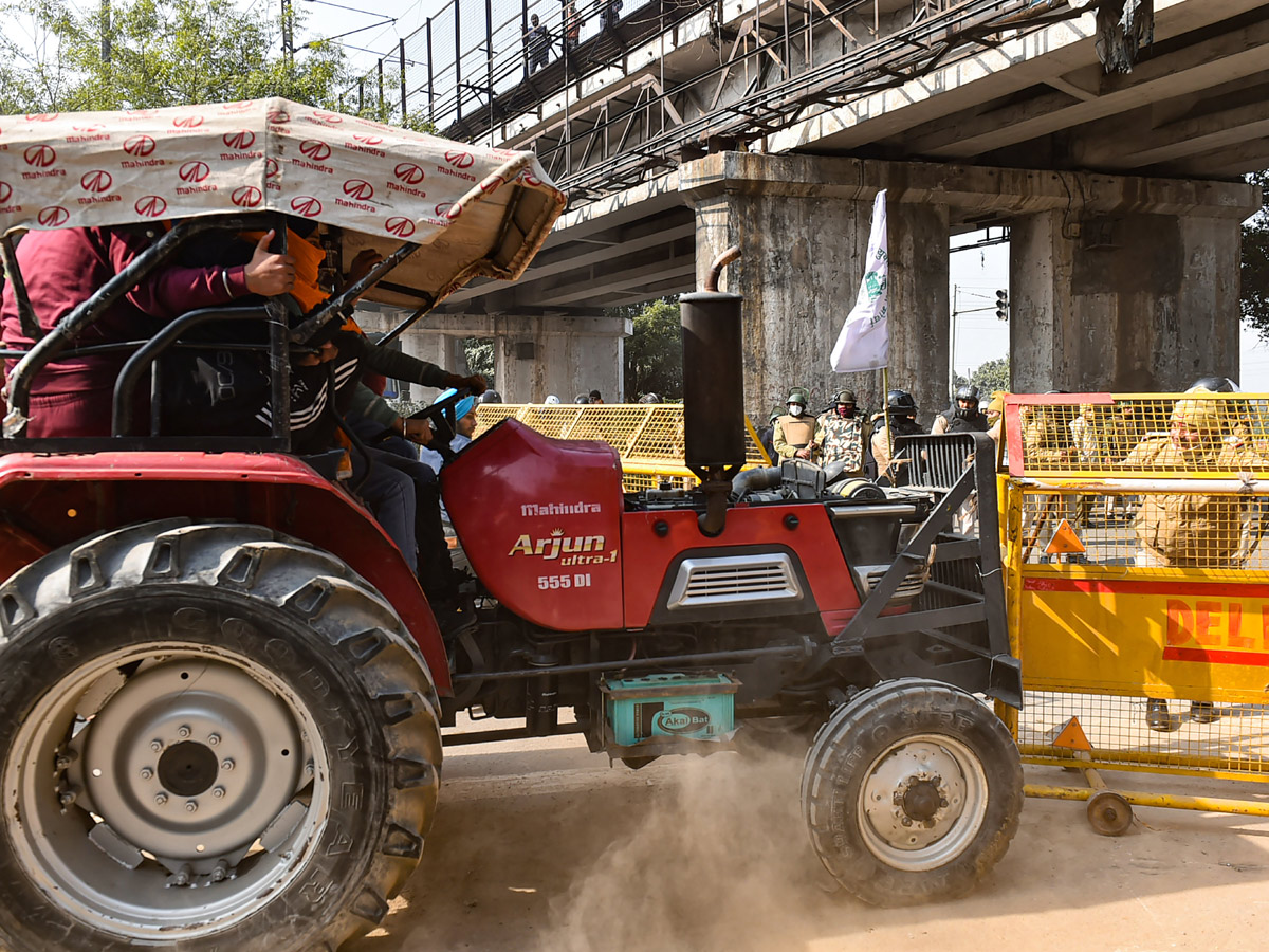 Farmers Protest in Delhi Photo Gallery - Sakshi31