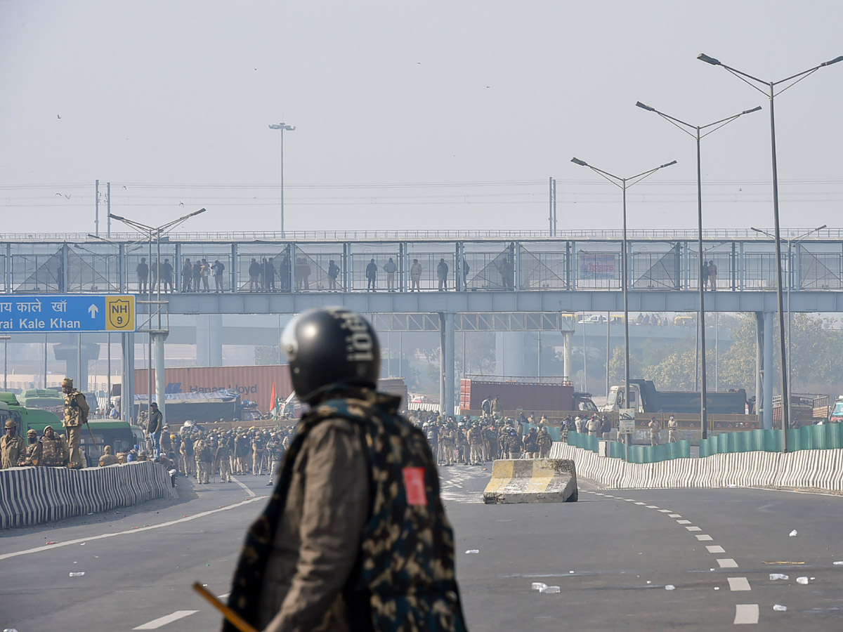 Farmers Protest in Delhi Photo Gallery - Sakshi36