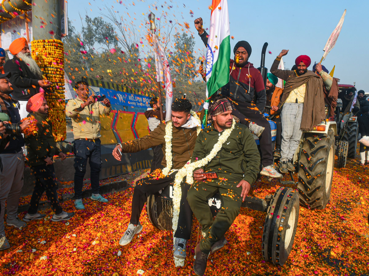 Farmers Protest in Delhi Photo Gallery - Sakshi41