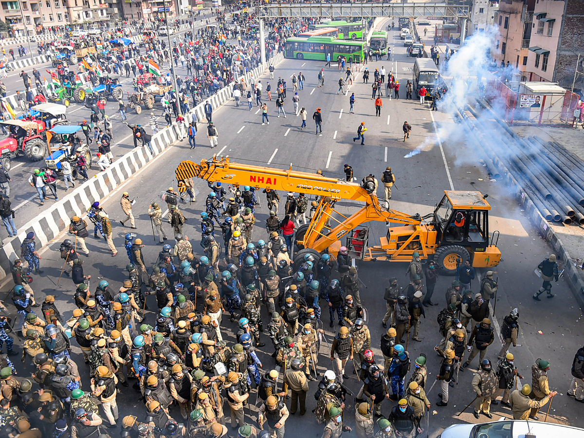 Farmers Protest in Delhi Photo Gallery - Sakshi45