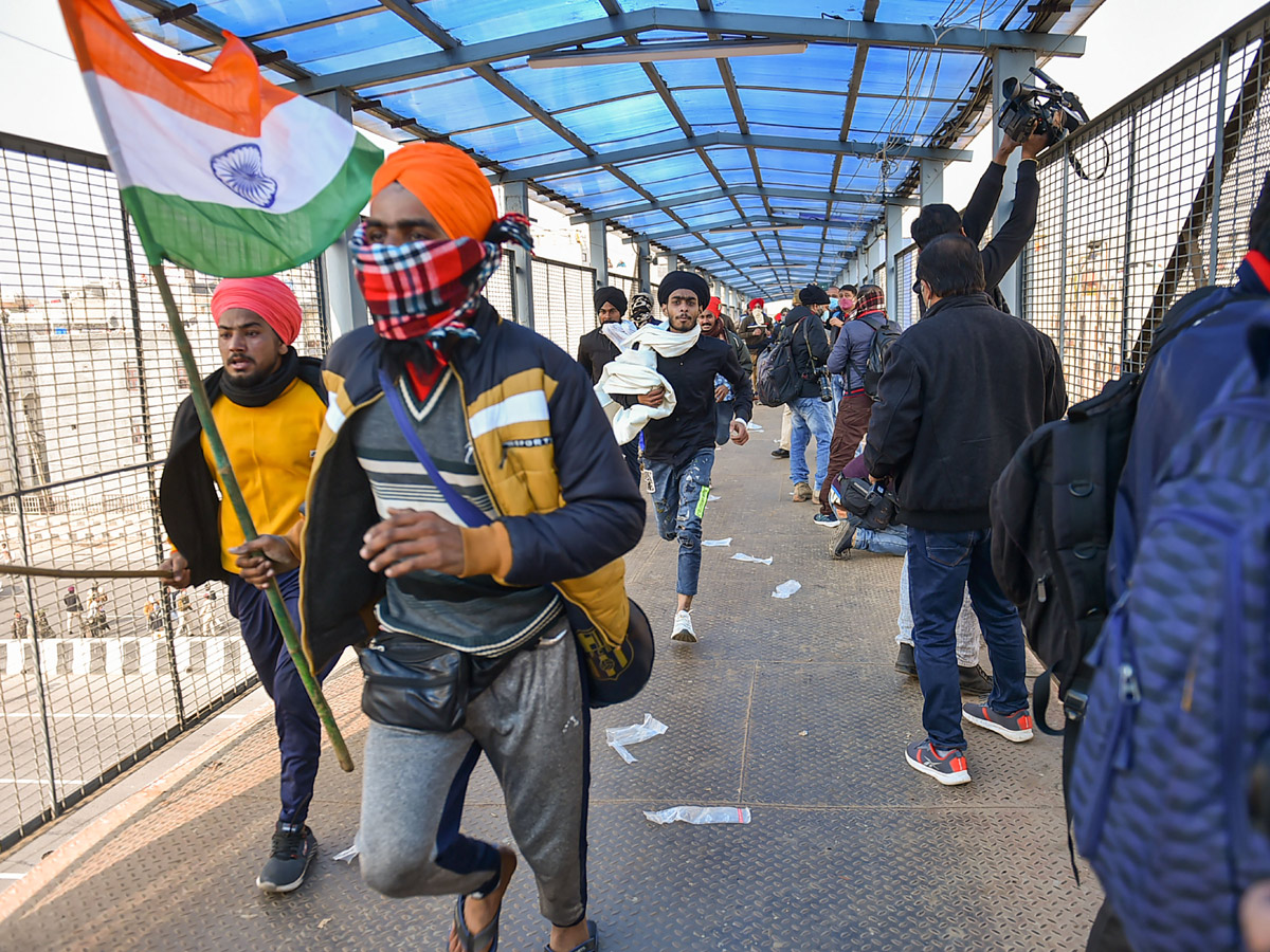 Farmers Protest in Delhi Photo Gallery - Sakshi47