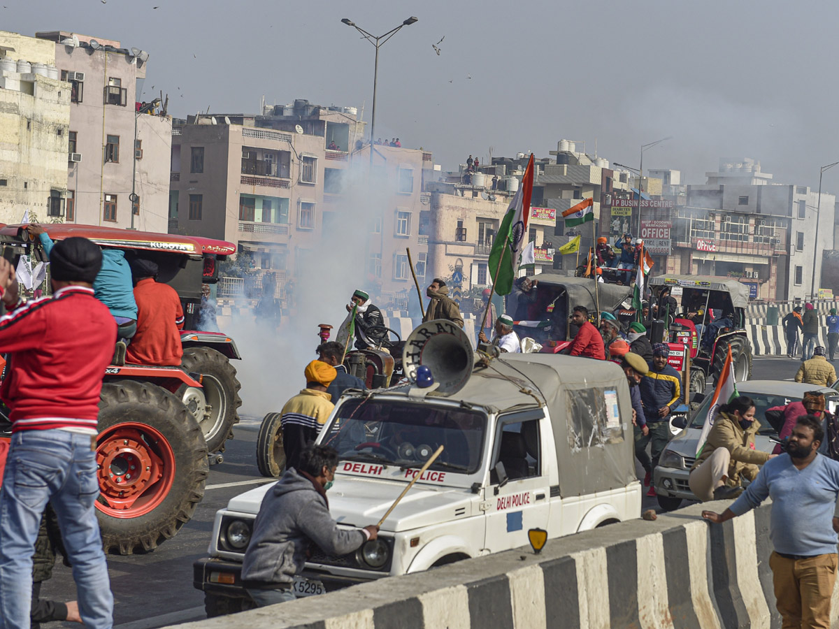 Farmers Protest in Delhi Photo Gallery - Sakshi51