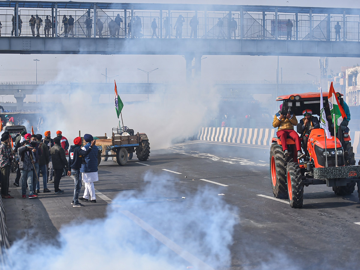 Farmers Protest in Delhi Photo Gallery - Sakshi54