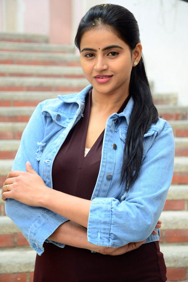 Naveena Reddy Latest Photo Gallery - Sakshi9