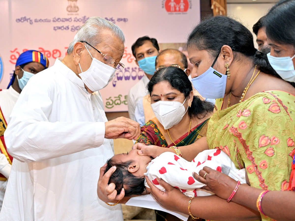 AP CM YS Jagan participating in the Pulse Polio program Photo Gallery - Sakshi7