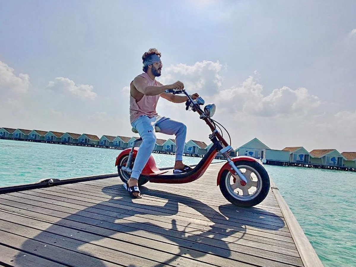 Akhil Akkineni enjoying vacation in Maldives Photo Gallery - Sakshi1