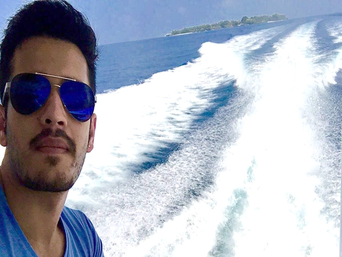 Akhil Akkineni enjoying vacation in Maldives Photo Gallery - Sakshi4