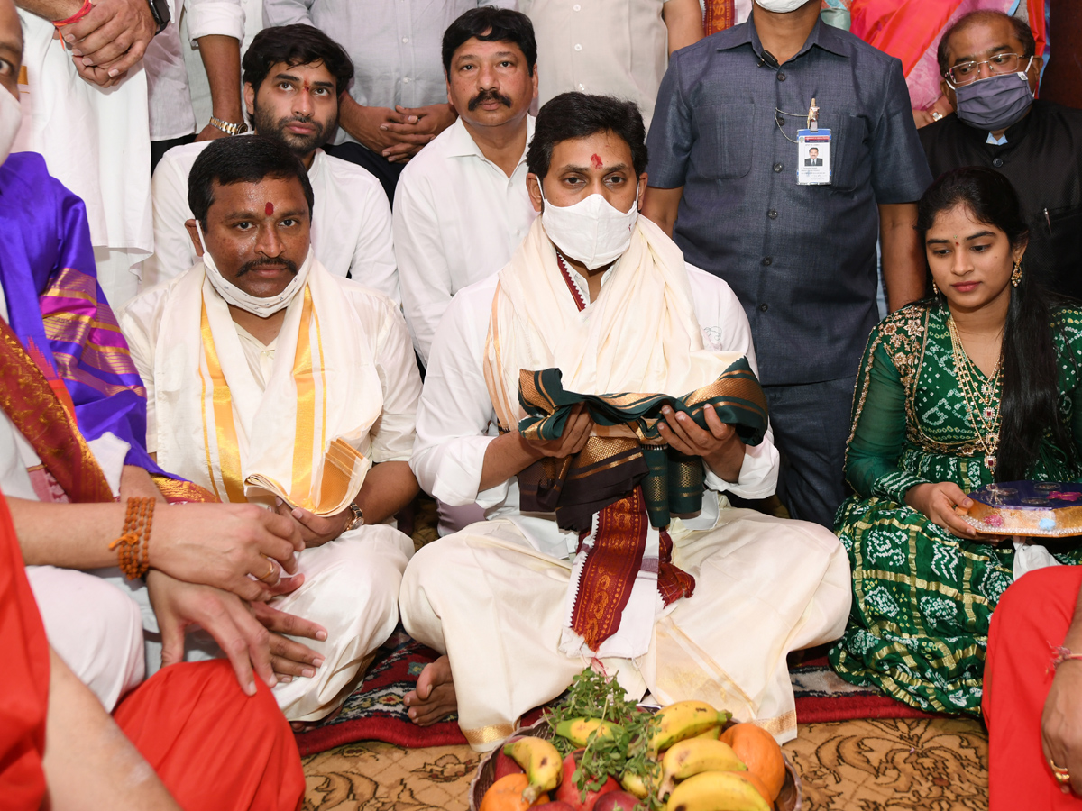 AP CM YS Jagan Held Bhoomi Pooja For Reconstruction of Temples Photo Gallery - Sakshi5