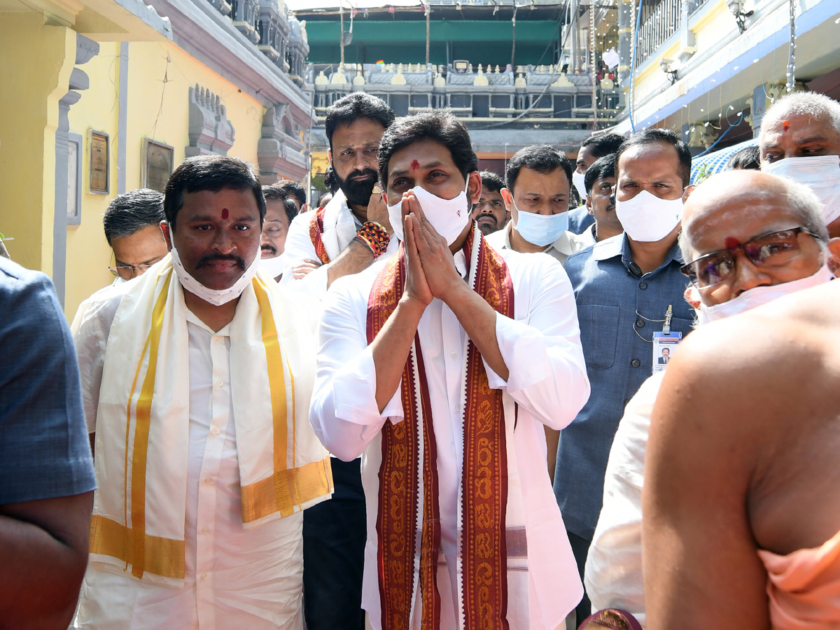 AP CM YS Jagan Held Bhoomi Pooja For Reconstruction of Temples Photo Gallery - Sakshi6