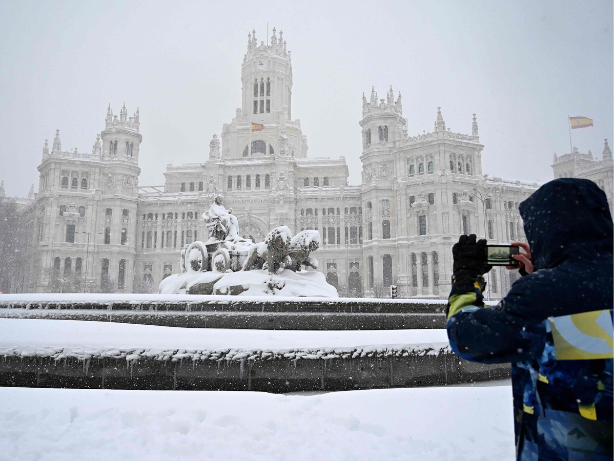 Storm Filomena causes Rare Heavy snow in Spain Photo Gallery - Sakshi19