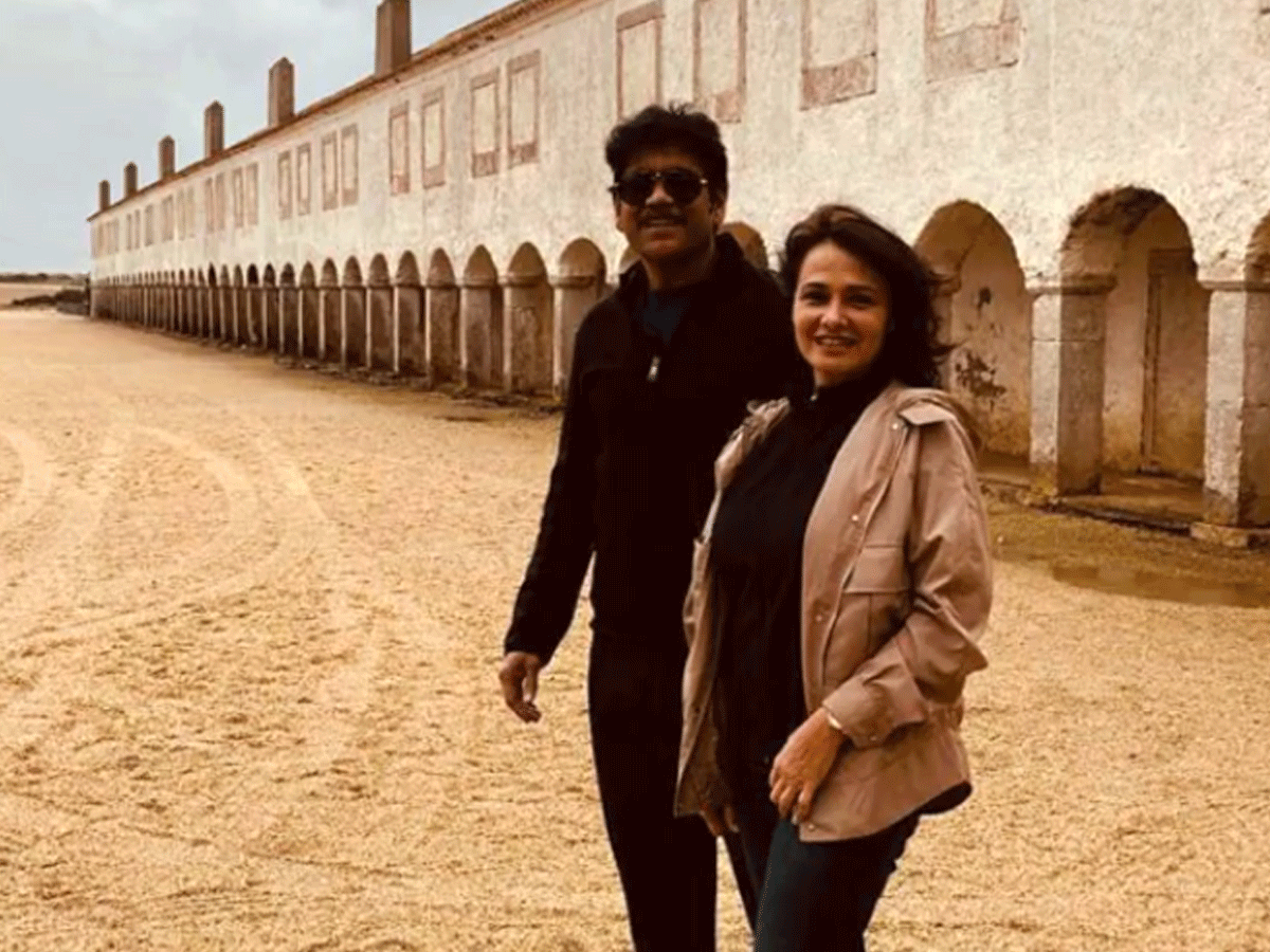 Akkineni Nagarjuna Amala Enjoying In Maldives      - Sakshi7