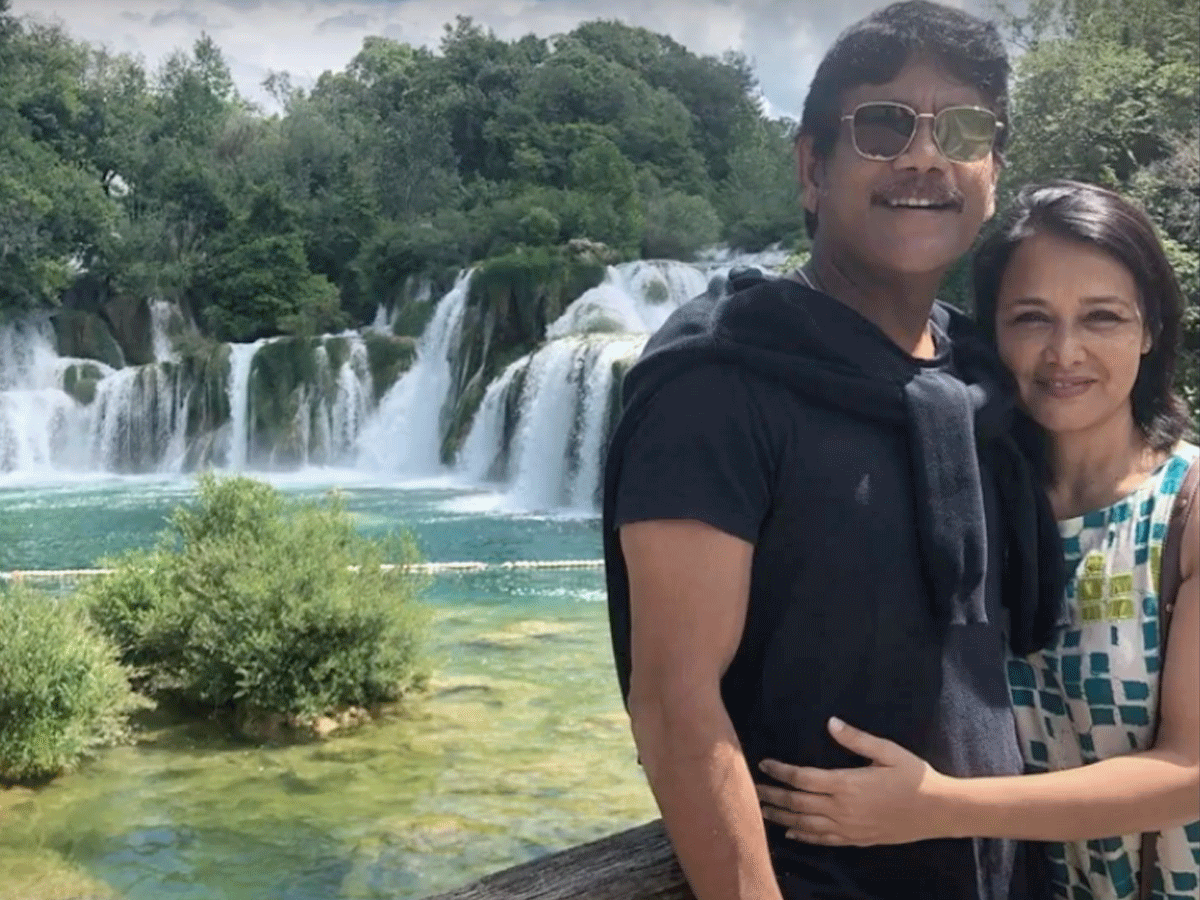 Akkineni Nagarjuna Amala Enjoying In Maldives      - Sakshi8