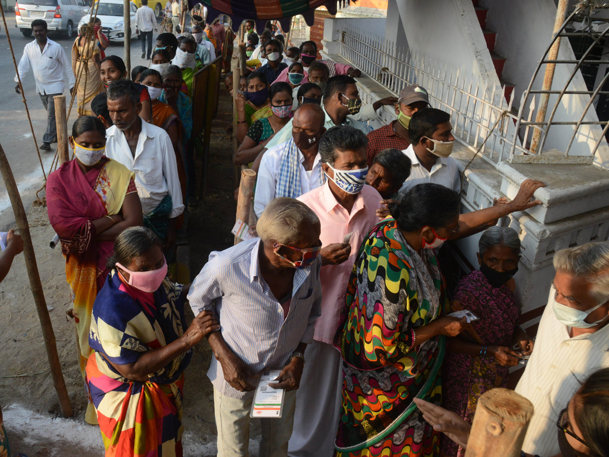  second phase of Andhra Pradesh panchayat polls Photo Gallery - Sakshi9