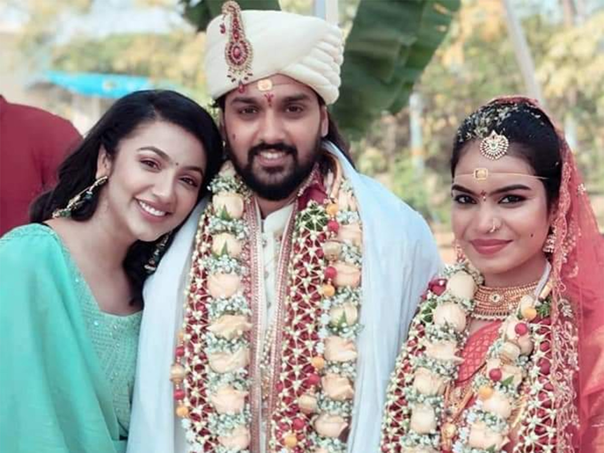 Sumanth Ashwin Deepika Wedding Photo Gallery - Sakshi5