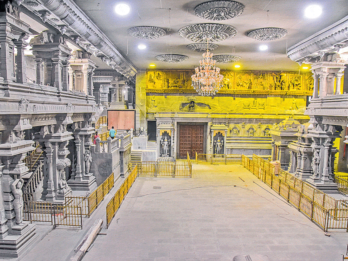 Yadadri  Sri Lakshmi Narasimha Swamy Temple Special Photes - Sakshi5