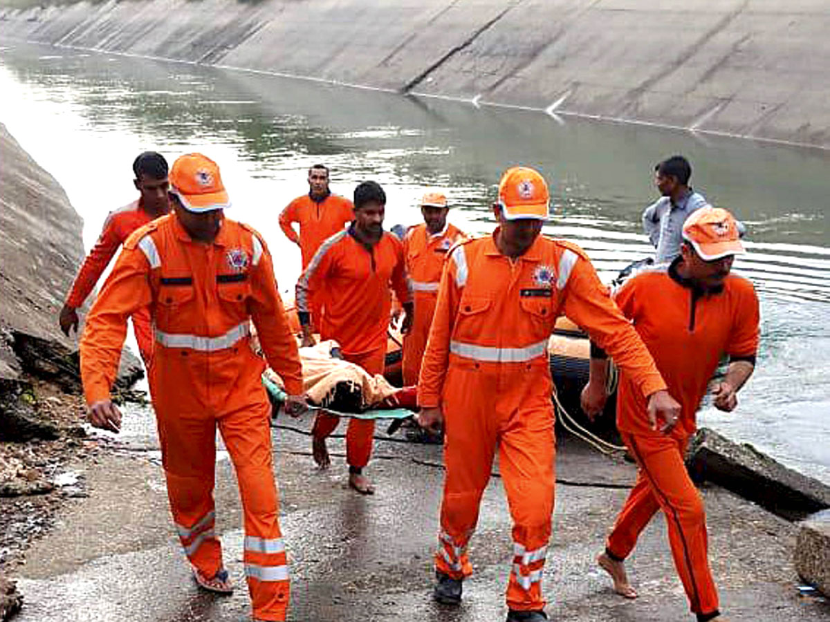 Bus Falls Into Canal 54 Passengers Onboard Madhya Pradesh Photos - Sakshi2