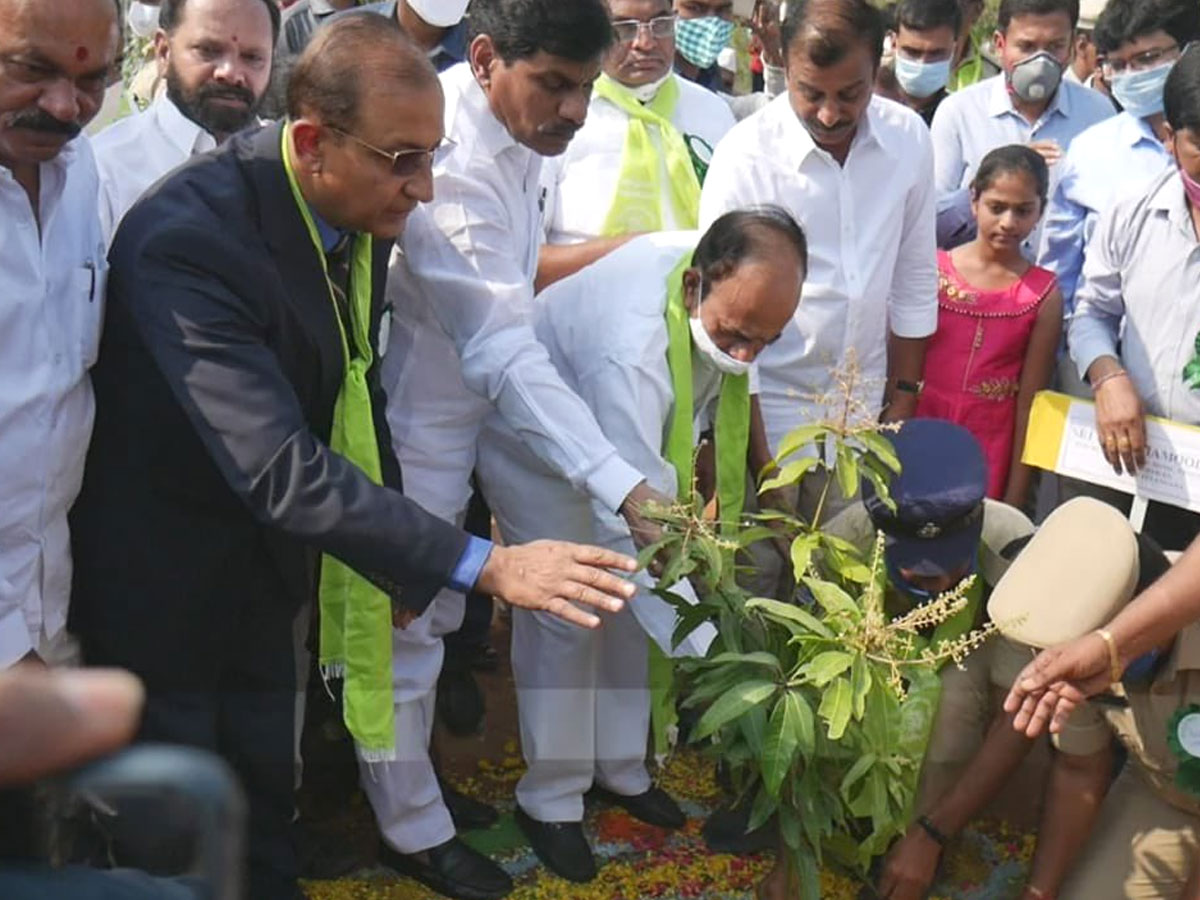 CM KCR  Birthday Highlights Of One Crore Tree Plantation Programme Photos - Sakshi15