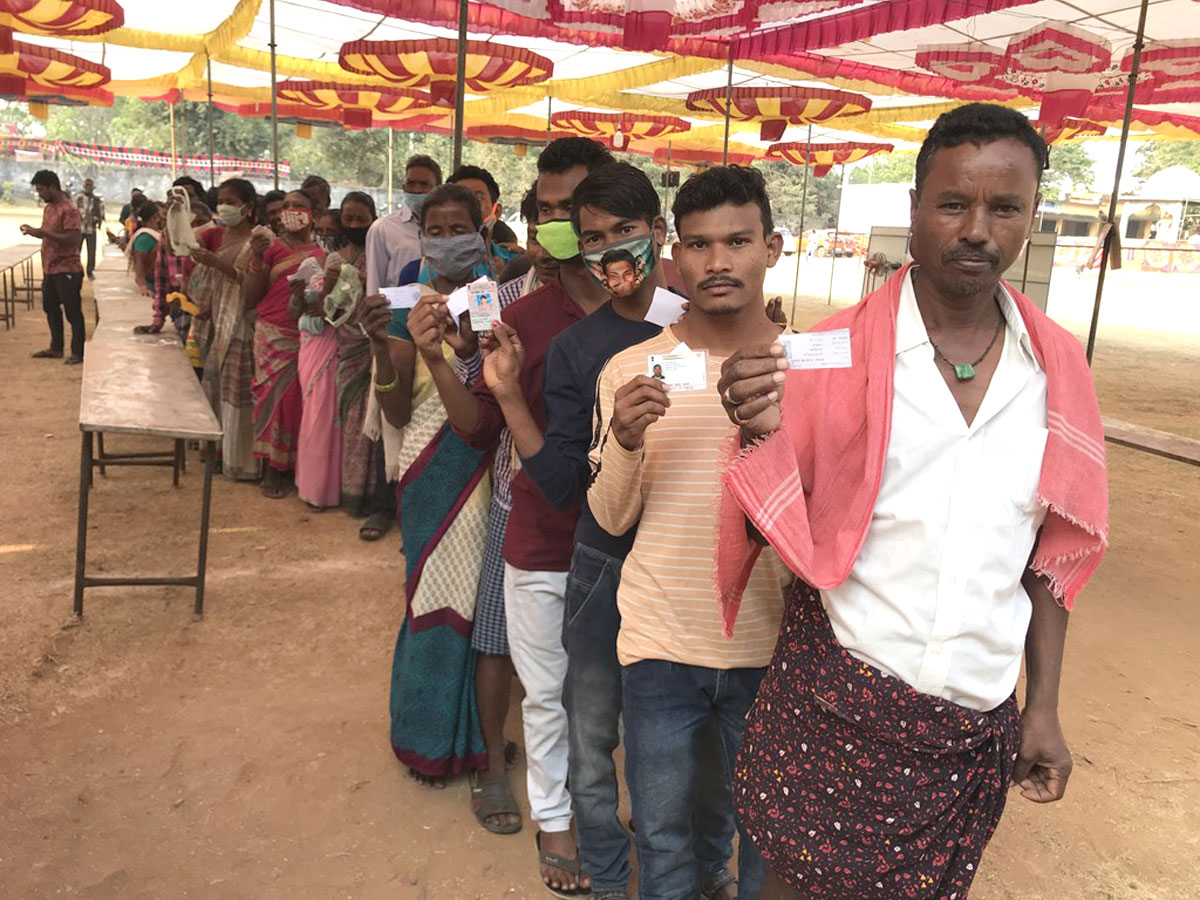 Third phase panchayat election polling in AP‌ Photos - Sakshi6