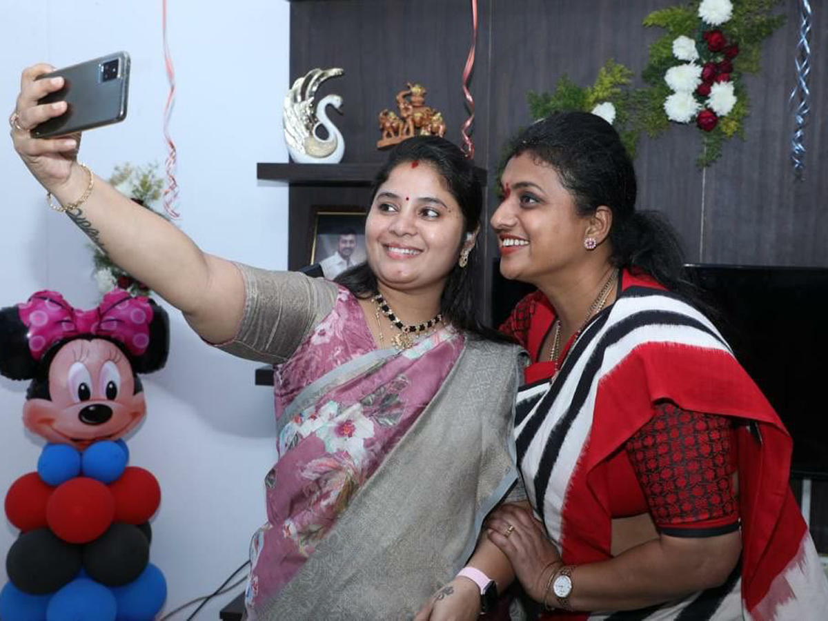 MLA Roja Visits Dy CM Pushpa Srivani House - Sakshi8