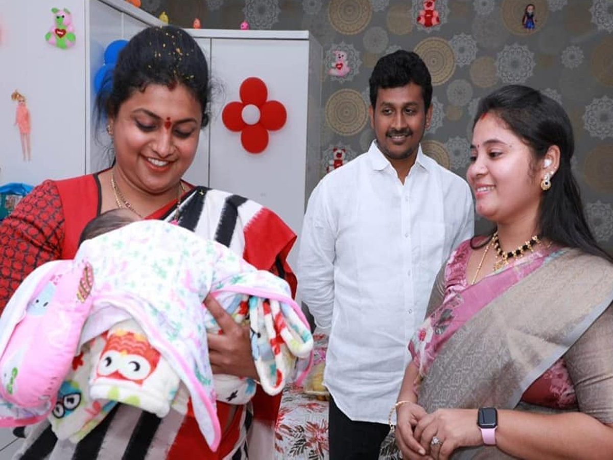 MLA Roja Visits Dy CM Pushpa Srivani House - Sakshi1