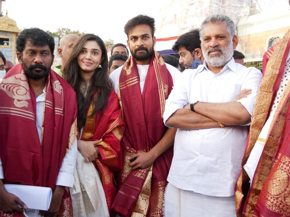 Uppena Team Visit Tirumala Photo Gallery - Sakshi11