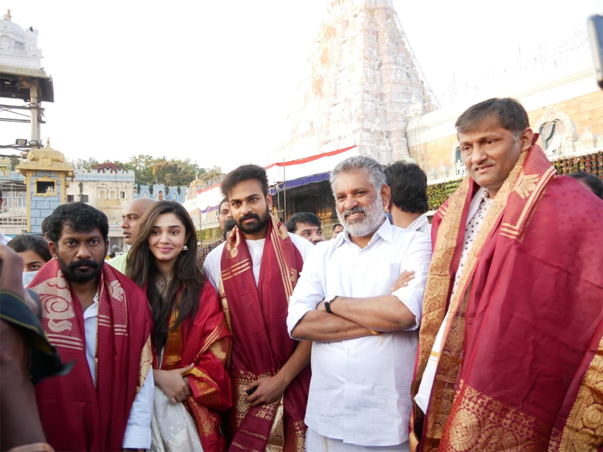 Uppena Team Visit Tirumala Photo Gallery - Sakshi6