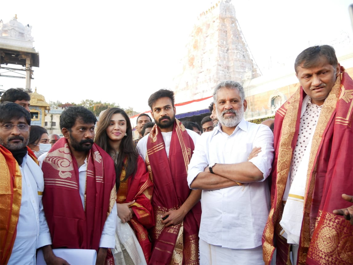 Uppena Team Visit Tirumala Photo Gallery - Sakshi9