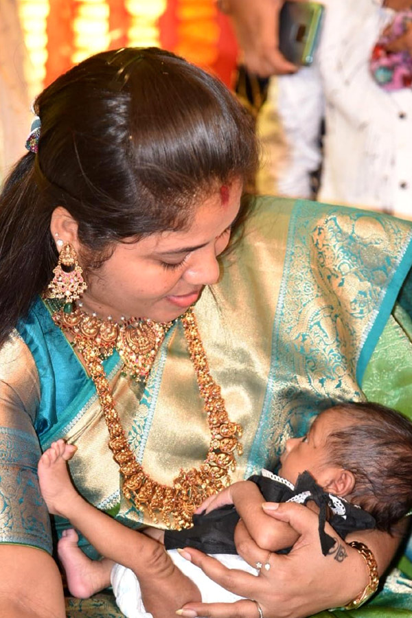 AP Dy CM Pamula Pushpa Sreevani Daughter Naming Ceremony Photo Gallery - Sakshi12