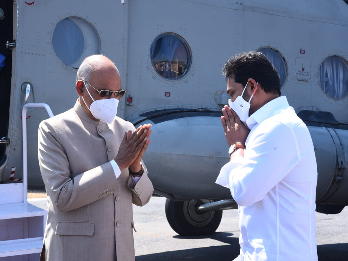 AP CM YS Jagan Grand Welcome To President Ram Nath Kovind Photo Gallery - Sakshi6