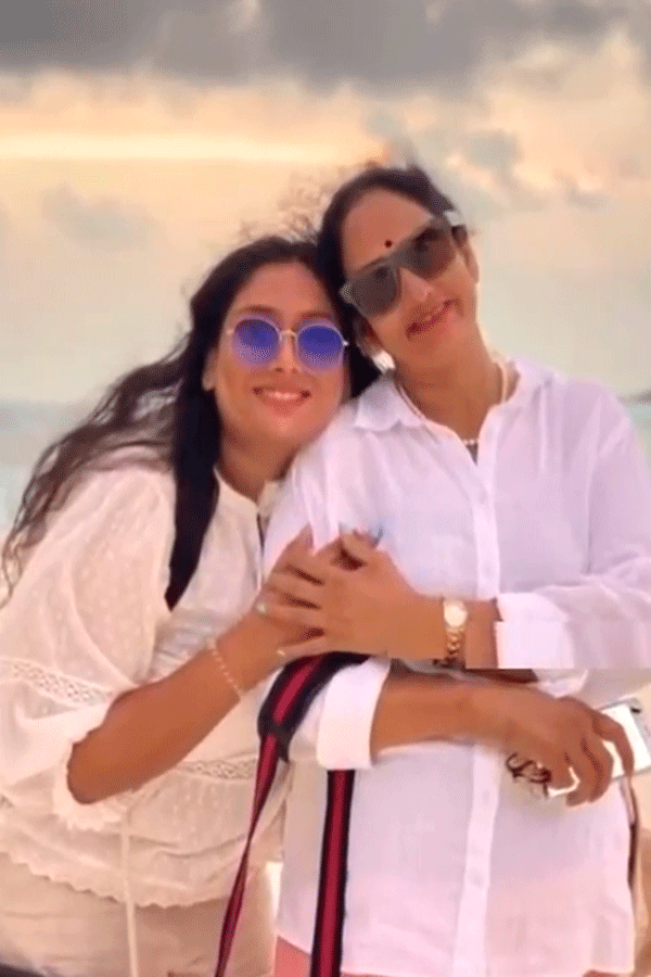 Krishnam Raju Family Maldives Vacation Photo Gallery - Sakshi16