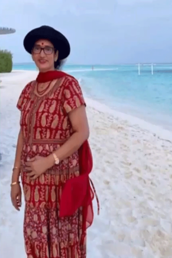 Krishnam Raju Family Maldives Vacation Photo Gallery - Sakshi17