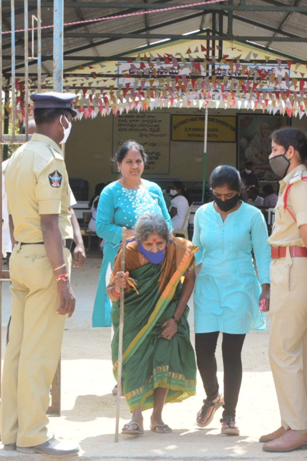 Panchayat Elections in AP local body elections Amaravati Photo Gallery - Sakshi32