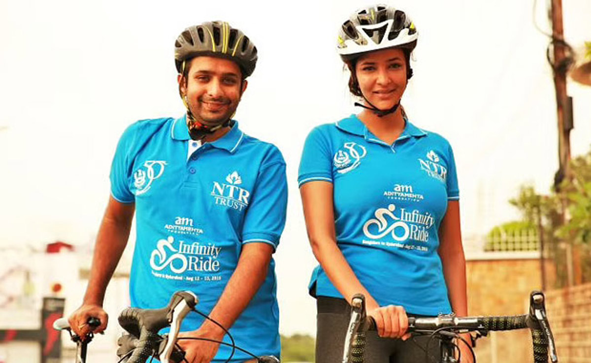 Manchu Lakshmi Completes 100km Cycle Ride Photo Gallery - Sakshi26