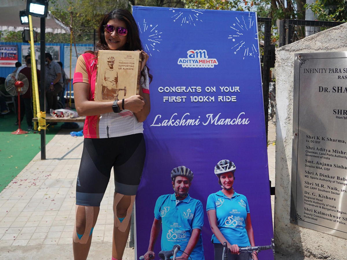 Manchu Lakshmi Completes 100km Cycle Ride Photo Gallery - Sakshi11