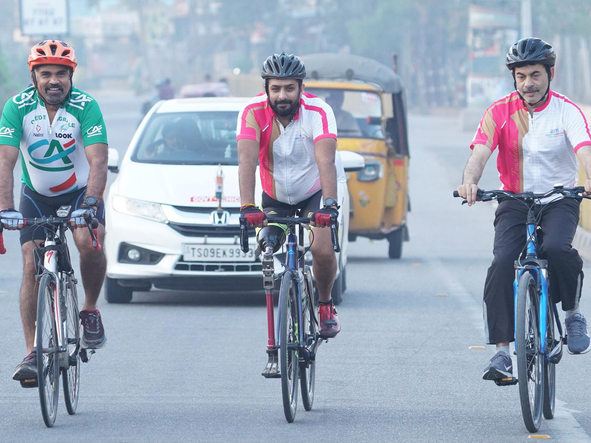 Manchu Lakshmi Completes 100km Cycle Ride Photo Gallery - Sakshi18