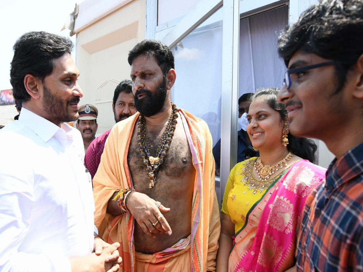 CM YS Jagan Participating In Shivratri Celebrations At Gudivada Photo Gallery - Sakshi13