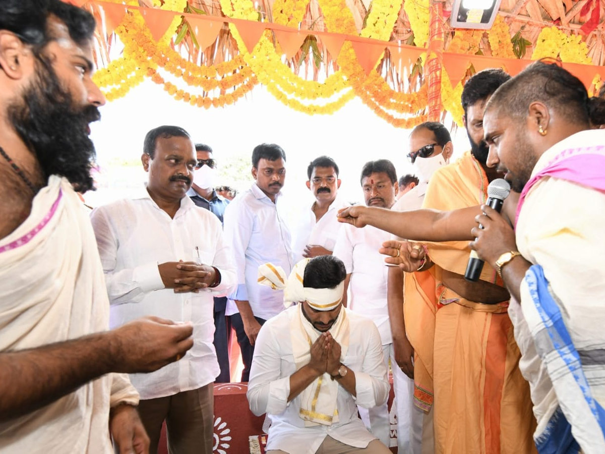 CM YS Jagan Participating In Shivratri Celebrations At Gudivada Photo Gallery - Sakshi6