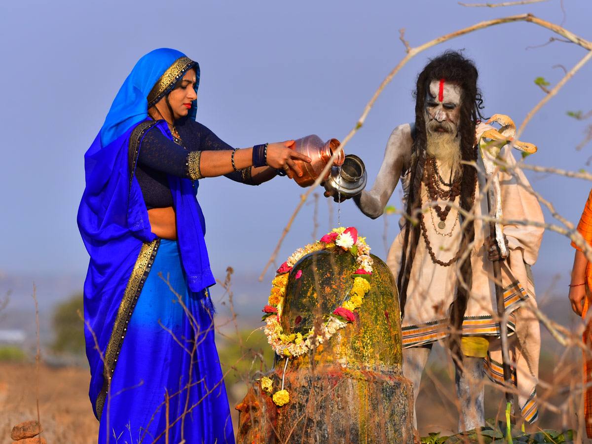 Maha Shivaratri 2021: Rush At Keesaragutta Photo Gallery - Sakshi15